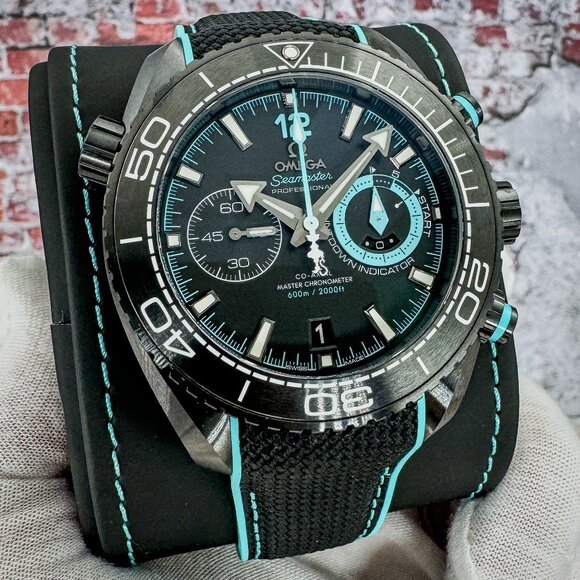Omega Seamaster Planet Ocean ETNZ Limited Edition Black Ceramic - FULL SET - Picture 3 of 15